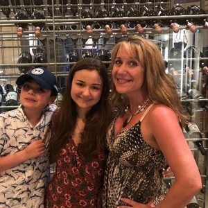 Meet your Posher, Dawn